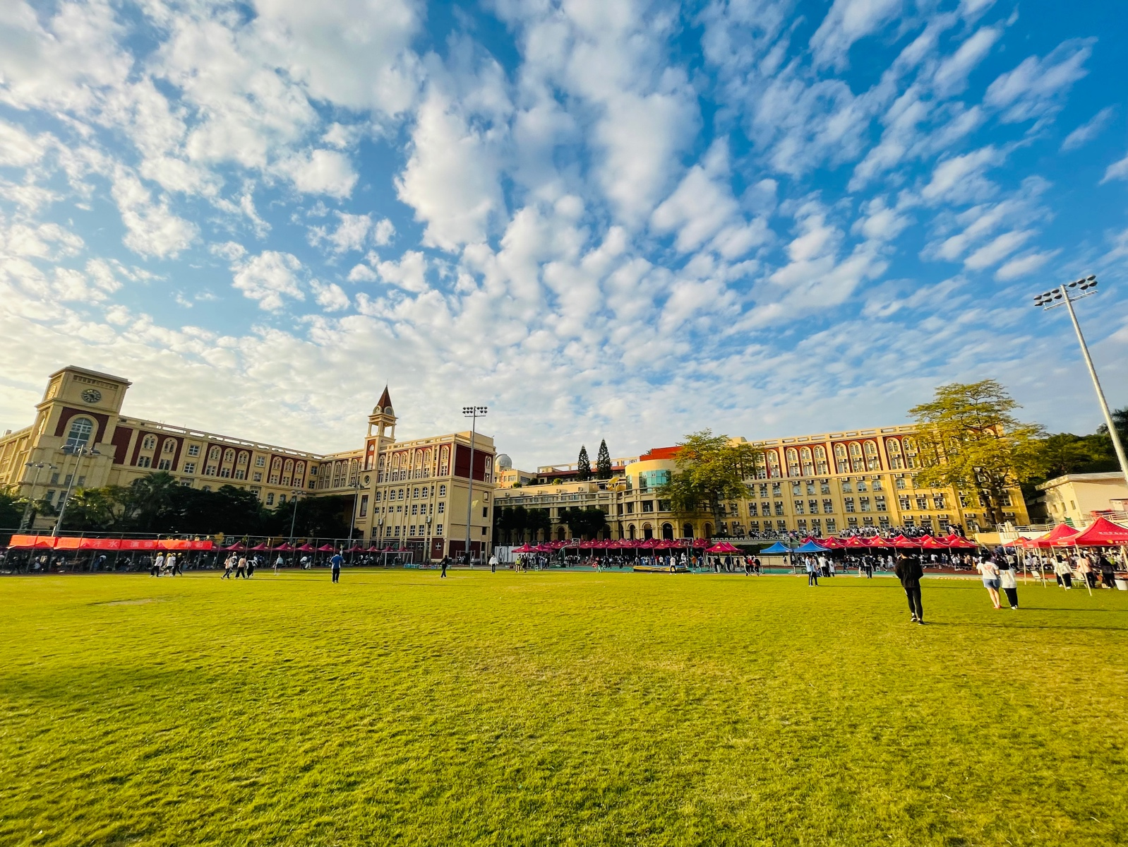 深圳市南头中学建校115周年全球南中校友为母校送上祝福