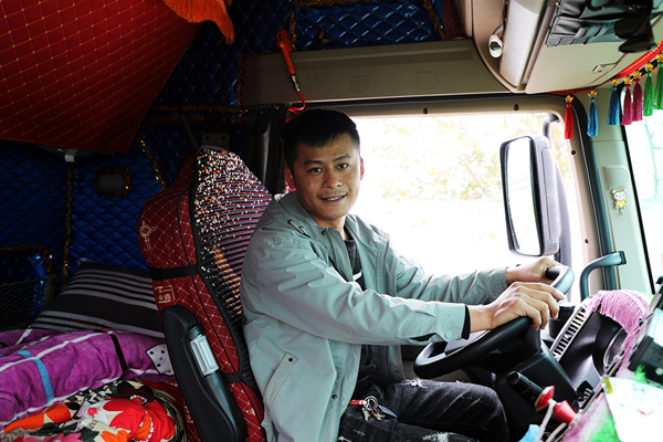 吴文强:开上jh6,我载"二师兄"西去拉萨赚快钱 | 卡车之友网-新浪汽车