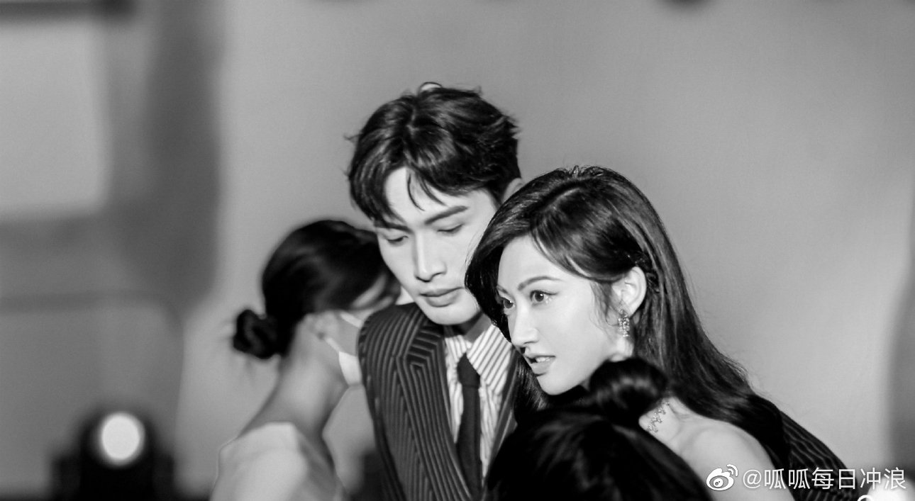 芭莎慈善夜晚宴内场黑白大片:……|芭莎|杨洋|杨幂_新浪新闻