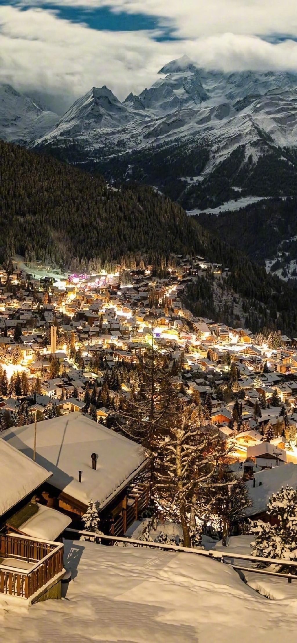 瑞士童话小镇的雪夜