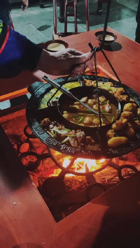 热情温暖又好吃的土家吊锅 每次来恩施都要胖三斤__财经头条
