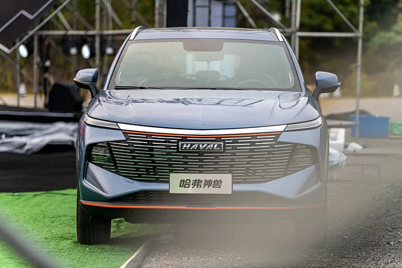 同样是长城的紧凑型SUV，哈弗神兽和WEY拿铁该怎么选？