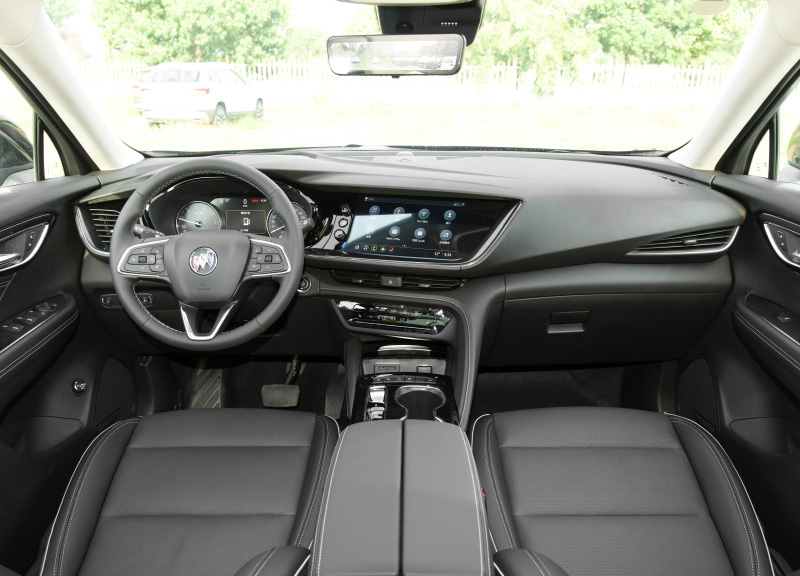 预算30万内，昂科威PLUS和昂科旗，同样7座选哪个？