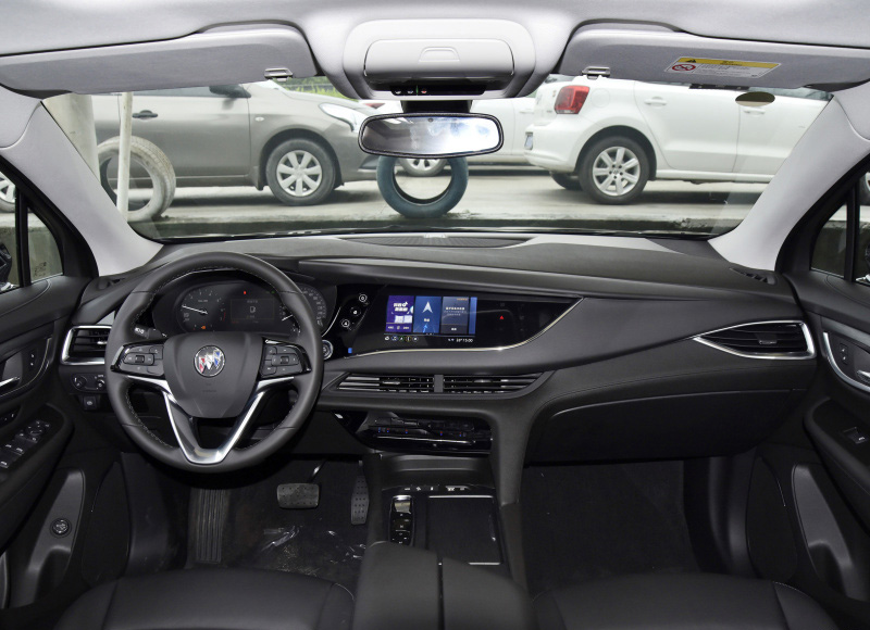 预算30万内，昂科威PLUS和昂科旗，同样7座选哪个？