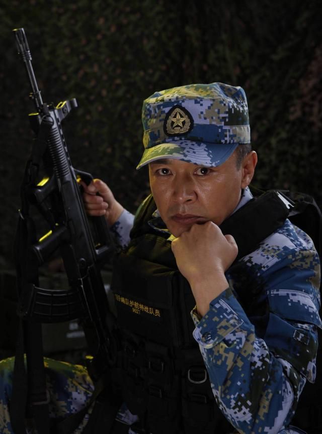 1个影帝,2个反派常客,4个黄金配角,和平之舟7位男演员有多牛?