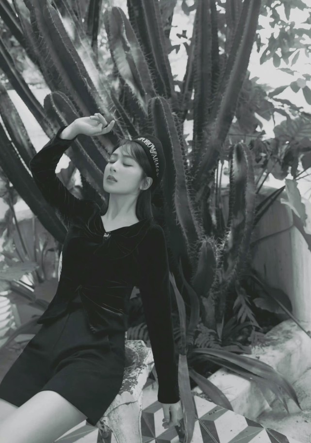 杨紫与公司合约到期不续约,公司回应引争议,互相祝福未来发展休闲区蓝鸢梦想 - Www.slyday.coM 杨紫与公司合约到期不续约,公司回应引争议,互相祝福未来发展休闲区蓝鸢梦想 - Www.slyday.coM