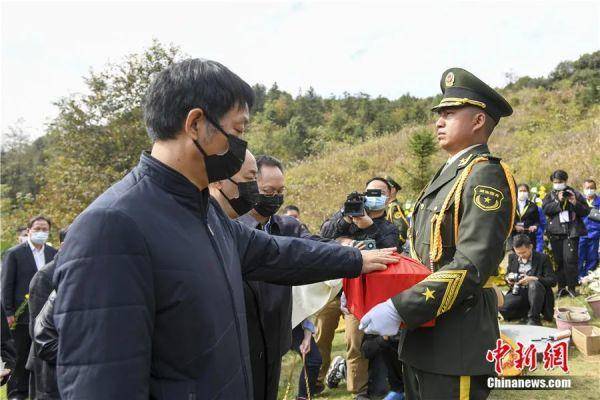 送别！袁隆平院士今日安葬，仪式上的这句话看哭了……休闲区蓝鸢梦想 - Www.slyday.coM
