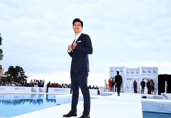 中国的第一位F1车手 就要正式出现了休闲区蓝鸢梦想 - Www.slyday.coM