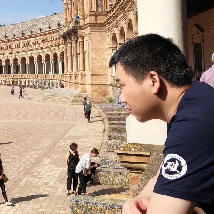 中国的第一位F1车手 就要正式出现了休闲区蓝鸢梦想 - Www.slyday.coM