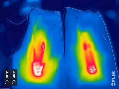△左1为普通裤子，右2为素湃气凝胶裤子