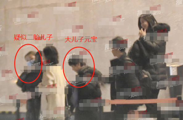 白百何带俩娃聚餐被偷拍!爸爸怀抱小儿子好慈爱,绯闻男友也在场休闲区蓝鸢梦想 - Www.slyday.coM 白百何带俩娃聚餐被偷拍!爸爸怀抱小儿子好慈爱,绯闻男友也在场休闲区蓝鸢梦想 - Www.slyday.coM