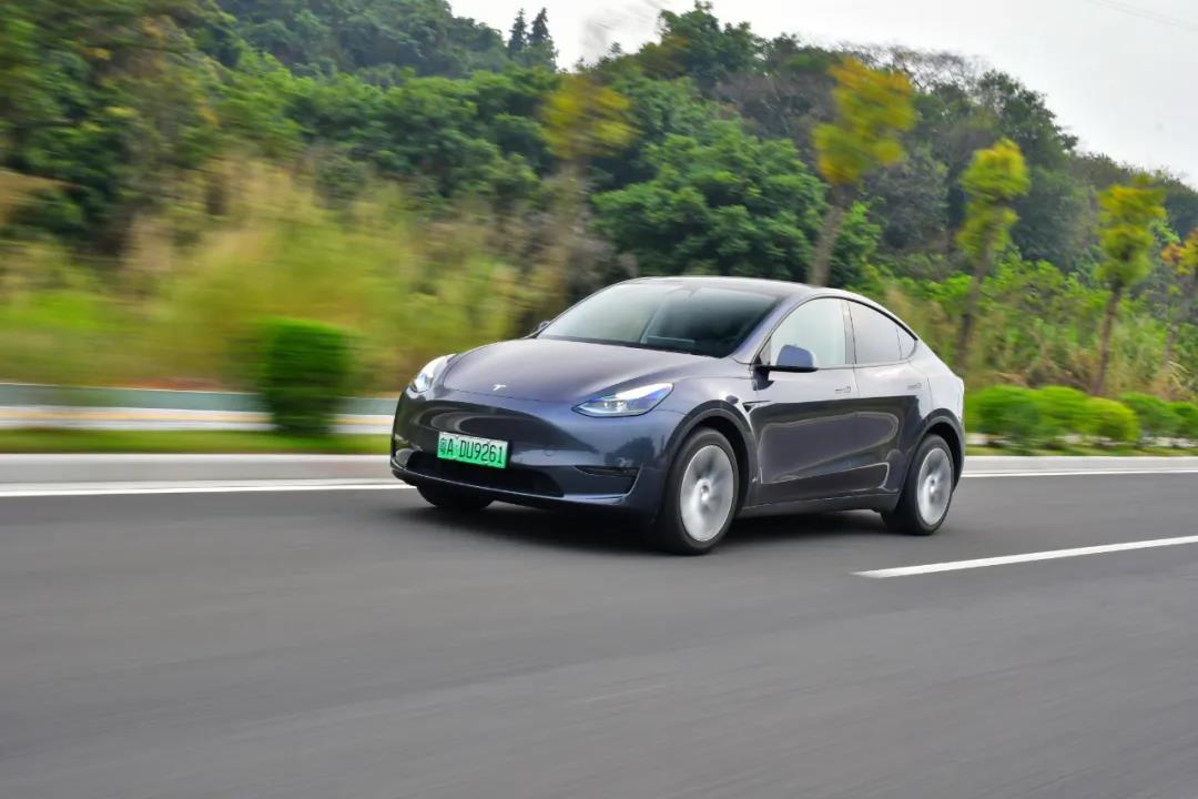 Model Y、蔚来EC6、ID.6 X怎么选？