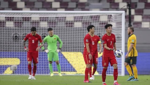 国足出线概率0.08%!李铁直言认清差距,防溃败或成首要目标休闲区蓝鸢梦想 - Www.slyday.coM