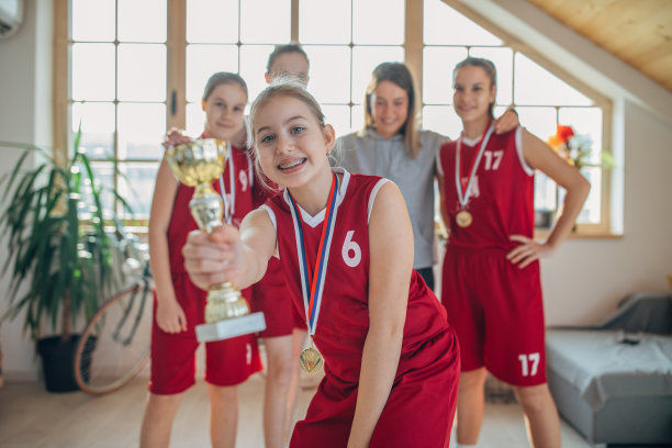 女排“北长城”做出重要决定!朱婷感到很意外,郎平却很伤心!休闲区蓝鸢梦想 - Www.slyday.coM 女排“北长城”做出重要决定!朱婷感到很意外,郎平却很伤心!休闲区蓝鸢梦想 - Www.slyday.coM