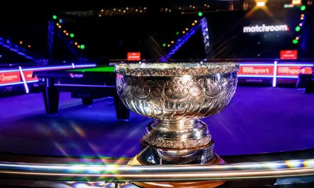 冠中冠,马奎尔爆冷意外被瑞恩休闲区蓝鸢梦想 - Www.slyday.coM 冠中冠,马奎尔爆冷意外被瑞恩休闲区蓝鸢梦想 - Www.slyday.coM