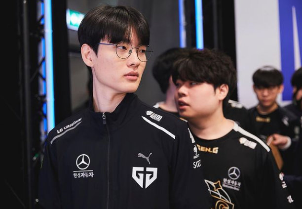 rascal:无论在哪里,为gen加油的心都不会变|加油|选手|合约_新浪新闻