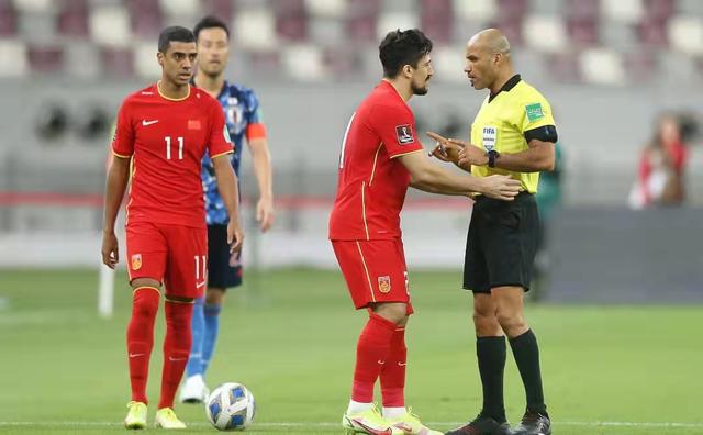 4大归化全首发!国足VS澳大利亚11人名单出炉:李铁是全攻的态势休闲区蓝鸢梦想 - Www.slyday.coM 4大归化全首发!国足VS澳大利亚11人名单出炉:李铁是全攻的态势休闲区蓝鸢梦想 - Www.slyday.coM