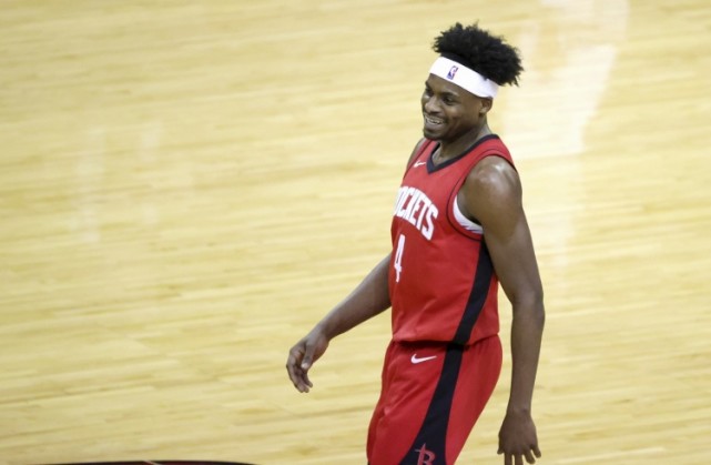 5投仅1中！火箭2米前锋发挥不佳再遭批评，戈登成鲜明对比休闲区蓝鸢梦想 - Www.slyday.coM