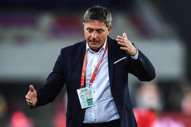 6胜2平力压葡萄牙出线！舍弃630万违约金只为祖国，国足痛失名帅休闲区蓝鸢梦想 - Www.slyday.coM