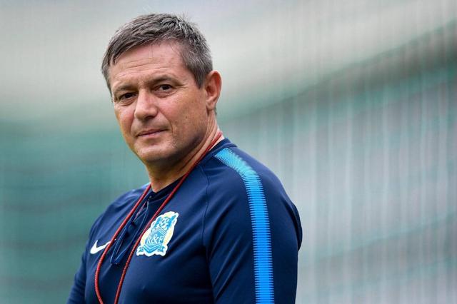 6胜2平力压葡萄牙出线！舍弃630万违约金只为祖国，国足痛失名帅休闲区蓝鸢梦想 - Www.slyday.coM