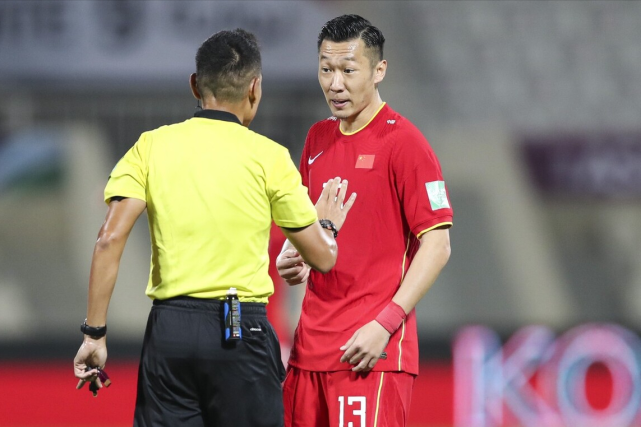 国足vs澳大利亚：1主力彻底告别，李铁改变思路，最多3归化首发休闲区蓝鸢梦想 - Www.slyday.coM