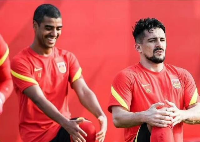 归化球员如果都一去不回该怎么办呢?或许下次国足就不需要他们了休闲区蓝鸢梦想 - Www.slyday.coM 归化球员如果都一去不回该怎么办呢?或许下次国足就不需要他们了休闲区蓝鸢梦想 - Www.slyday.coM