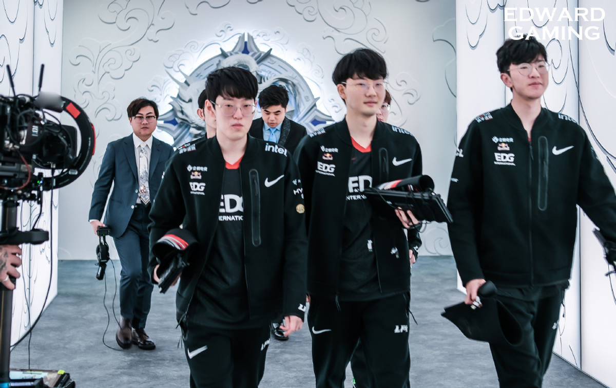要2连S冠比肩Faker！Meiko发话绝不退役要成传奇，亚运会必拿下休闲区蓝鸢梦想 - Www.slyday.coM