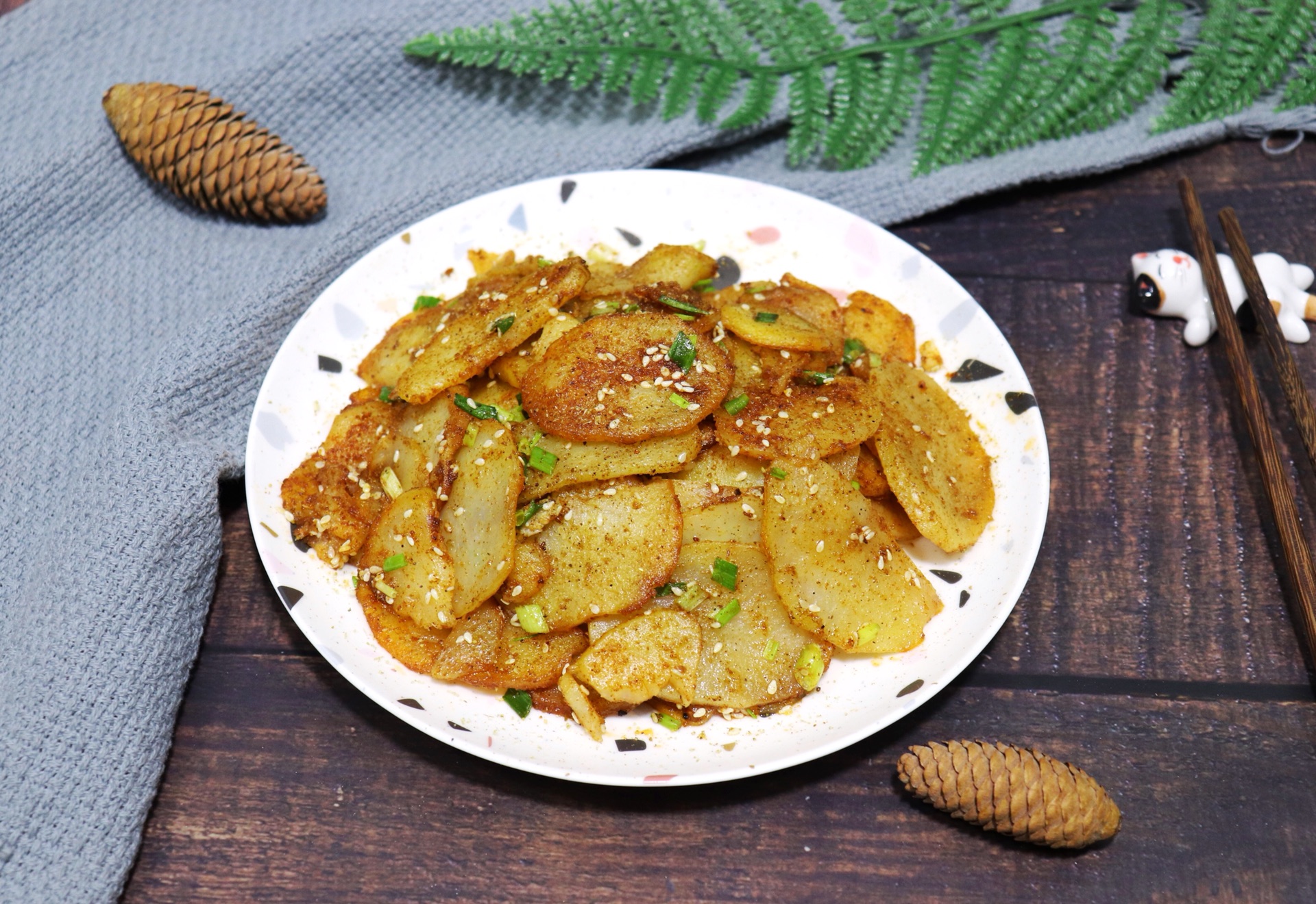 花1块钱做了1盘孜然土豆片香香脆脆很好吃太划算了