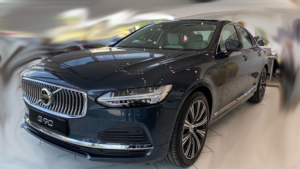 沃尔沃S90：降价9万有现车，还考虑买奥迪A6L吗？