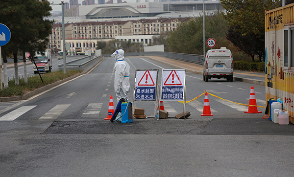 大连疫情防控取得阶段性成效,单日新增本土感染者降至个位数