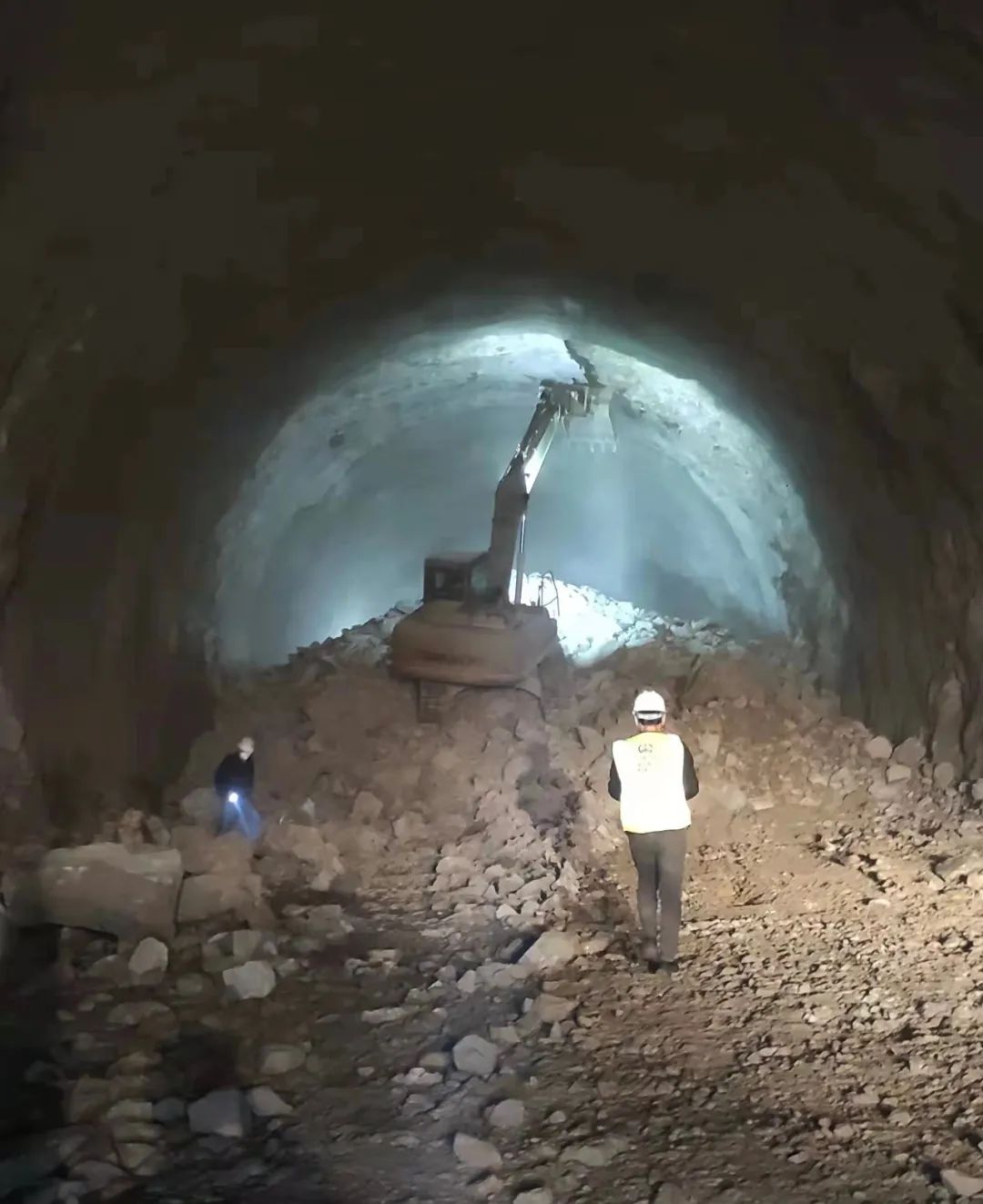 沪苏湖铁路有新进展道场山隧道顺利贯通