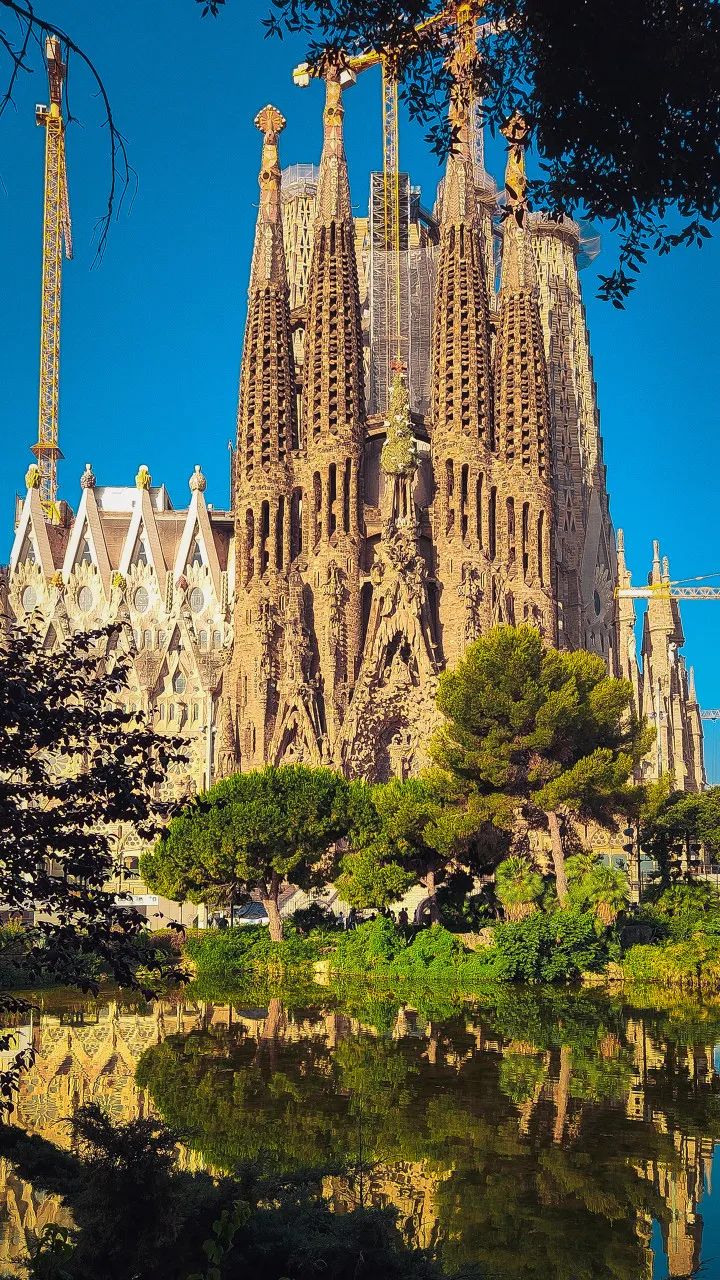 西班牙这座小城拿下世界建筑之都no1