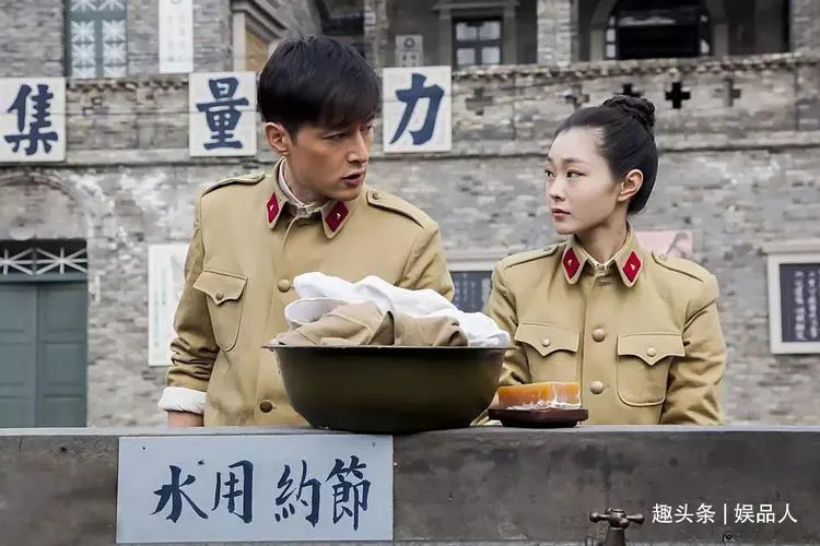 谍战剧《伪装者2》争议大，靳东胡歌王凯全被换下，女主期待值高休闲区蓝鸢梦想 - Www.slyday.coM