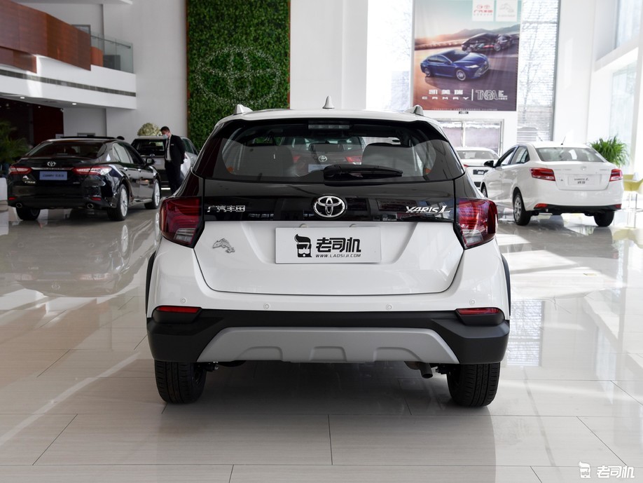 经济耐用舒适好 家用市场销量高 小哥带你一起看丰田yaris l 致炫