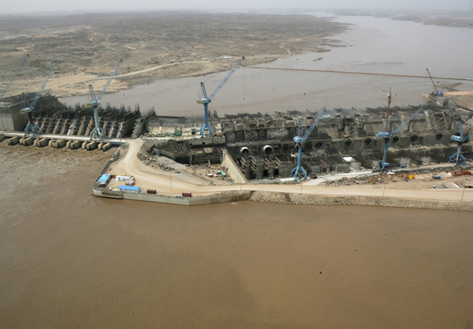 印度筹备40多年,让日本帮忙修建大坝,为何开闸第一天就崩溃了?休闲区蓝鸢梦想 - Www.slyday.coM 印度筹备40多年,让日本帮忙修建大坝,为何开闸第一天就崩溃了?休闲区蓝鸢梦想 - Www.slyday.coM