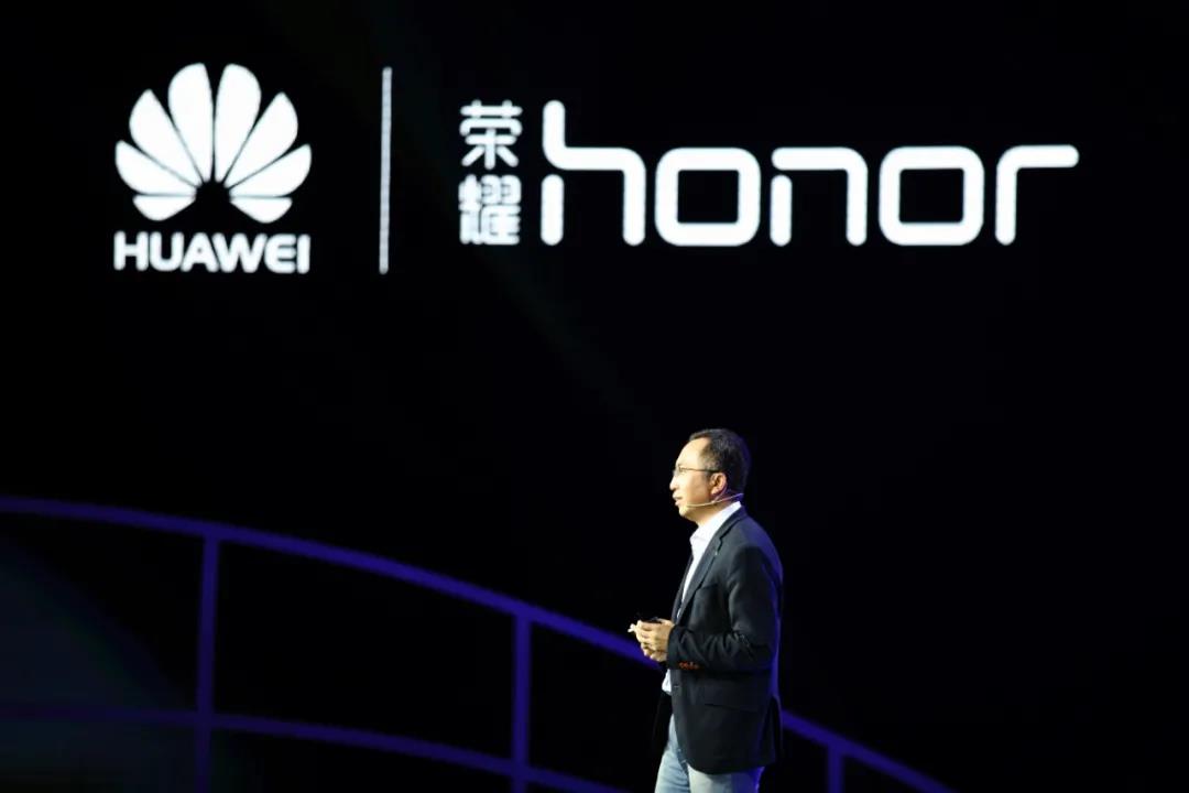 高端≠高定价！目标接棒华为的荣耀，到底还差在哪里？休闲区蓝鸢梦想 - Www.slyday.coM