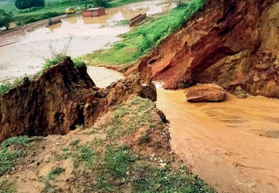 印度筹备40多年,让日本帮忙修建大坝,为何开闸第一天就崩溃了?休闲区蓝鸢梦想 - Www.slyday.coM 印度筹备40多年,让日本帮忙修建大坝,为何开闸第一天就崩溃了?休闲区蓝鸢梦想 - Www.slyday.coM
