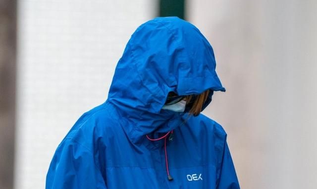 英国35岁已婚女教师,性侵16岁女学生,被公务员丈夫逮住并举报休闲区蓝鸢梦想 - Www.slyday.coM