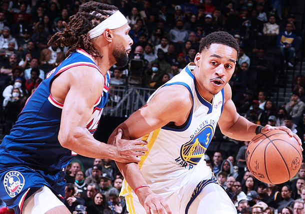 19投12中,37分7板5助!库里大战双MVP,维金斯单节13分抢戏休闲区蓝鸢梦想 - Www.slyday.coM 19投12中,37分7板5助!库里大战双MVP,维金斯单节13分抢戏休闲区蓝鸢梦想 - Www.slyday.coM