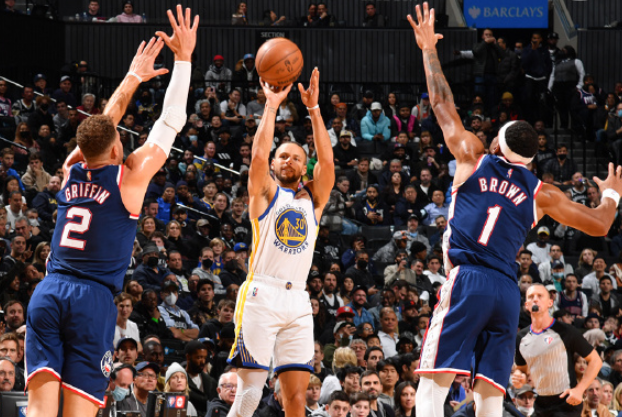 19投12中,37分7板5助!库里大战双MVP,维金斯单节13分抢戏休闲区蓝鸢梦想 - Www.slyday.coM 19投12中,37分7板5助!库里大战双MVP,维金斯单节13分抢戏休闲区蓝鸢梦想 - Www.slyday.coM