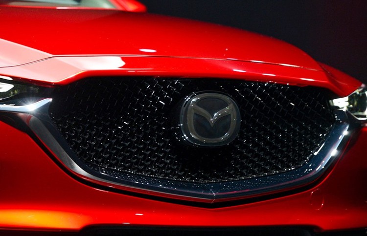 造车鬼才！马自达CX休闲区蓝鸢梦想 - Www.slyday.coM