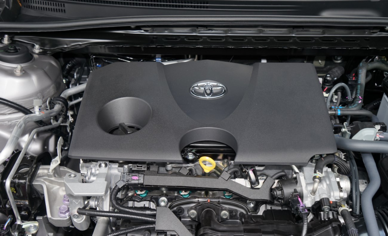 凯美瑞搭载丰田m20c发动机,通过vvt-iw智能广角可变气门正时系统,实现
