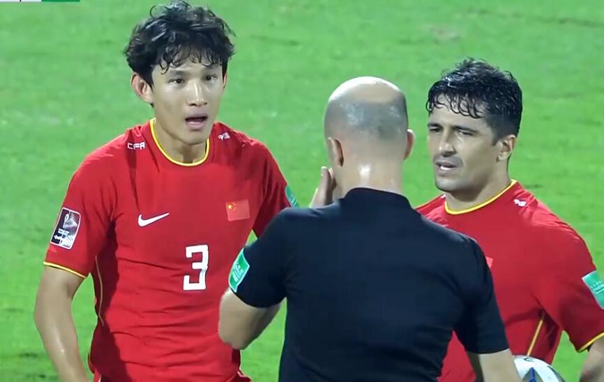 这次我们该明白了，不是球员不行，是吓破胆的李铁拖了球员的后腿休闲区蓝鸢梦想 - Www.slyday.coM