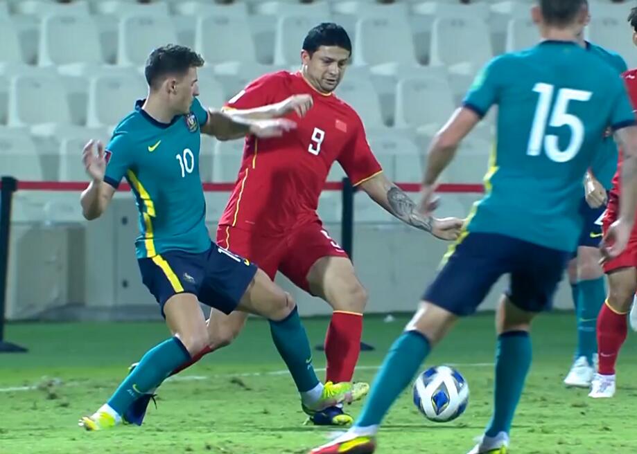 这次我们该明白了，不是球员不行，是吓破胆的李铁拖了球员的后腿休闲区蓝鸢梦想 - Www.slyday.coM