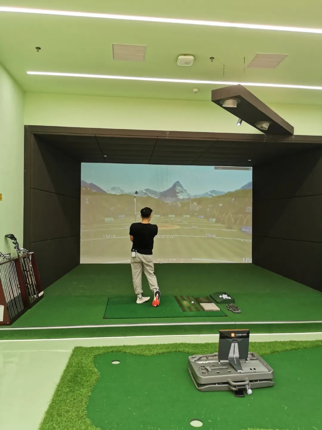 首次曝光！华为这个“最大实验室”来了！就在松山湖休闲区蓝鸢梦想 - Www.slyday.coM