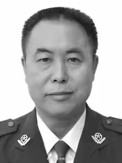 痛心贵州56岁民警因公牺牲