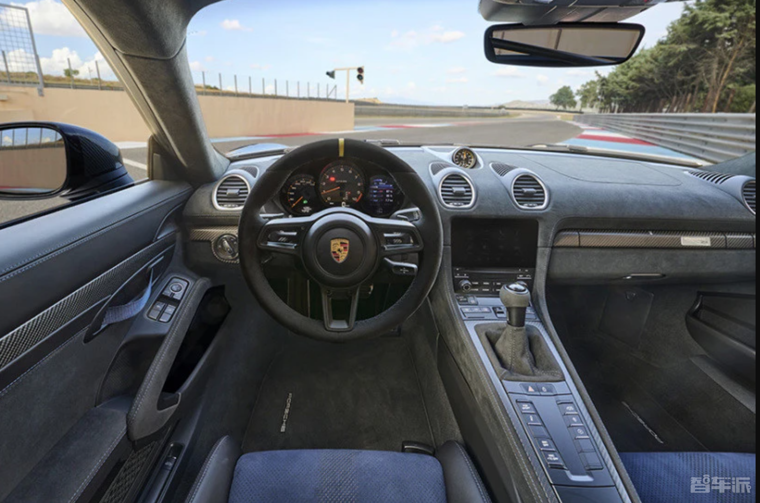 预售价157.8万元 全新保时捷718 cayman gt4 rs发布