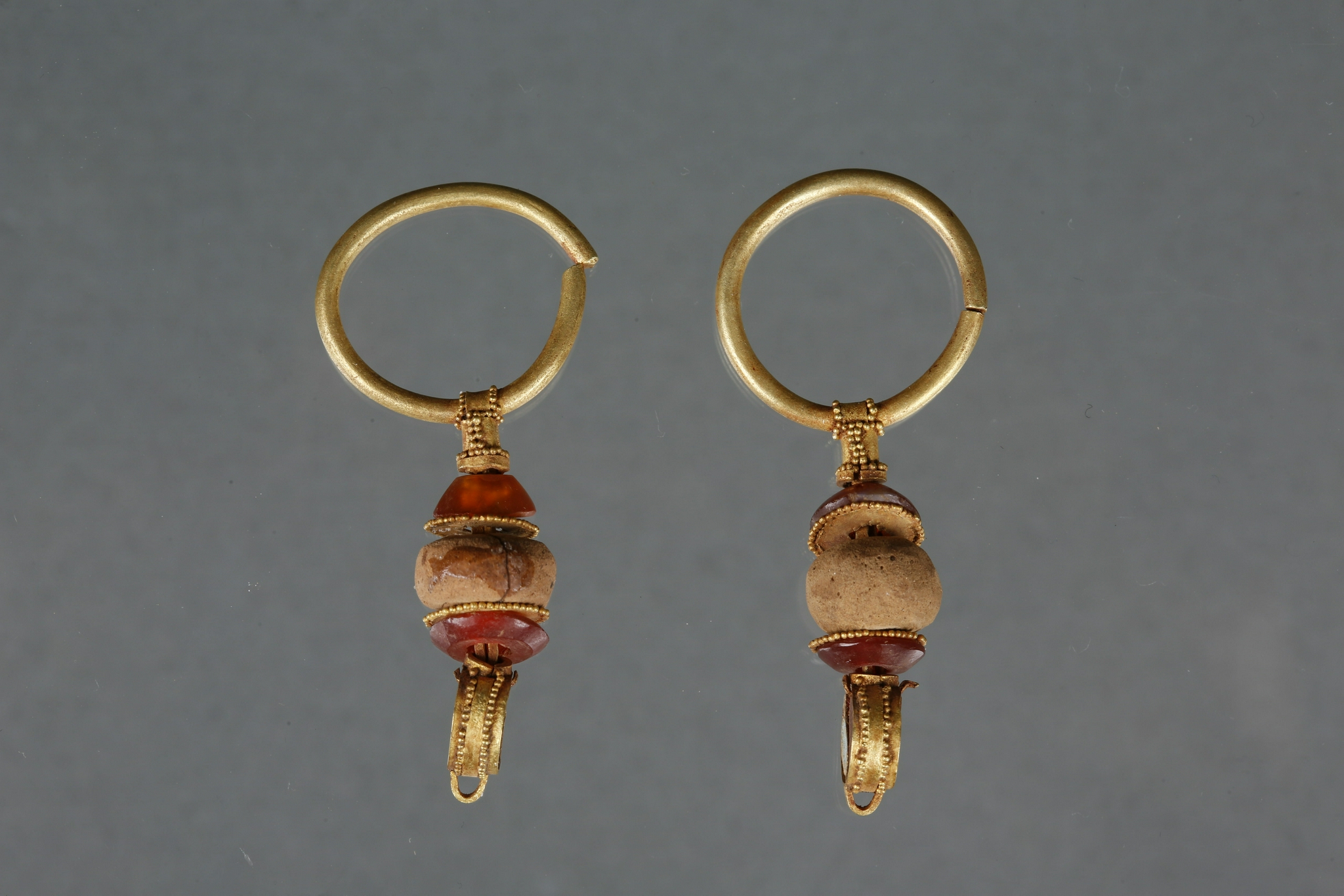 金耳环(tzmm14:7)正面