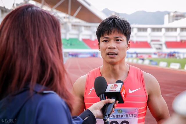 想上苏炳添的课吗？学生被安排新作业，挑战9秒83，你跑多少米？休闲区蓝鸢梦想 - Www.slyday.coM