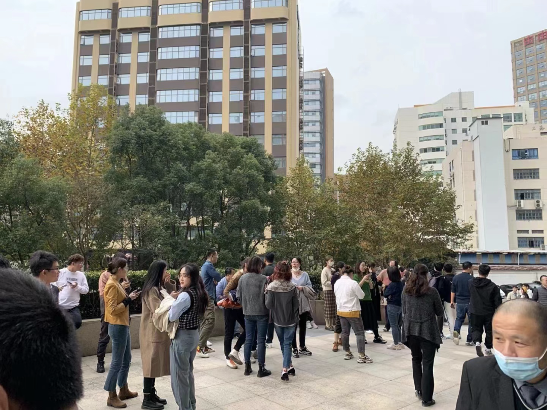 江苏盐城海域发生5.0级地震，朋友圈震感强烈休闲区蓝鸢梦想 - Www.slyday.coM